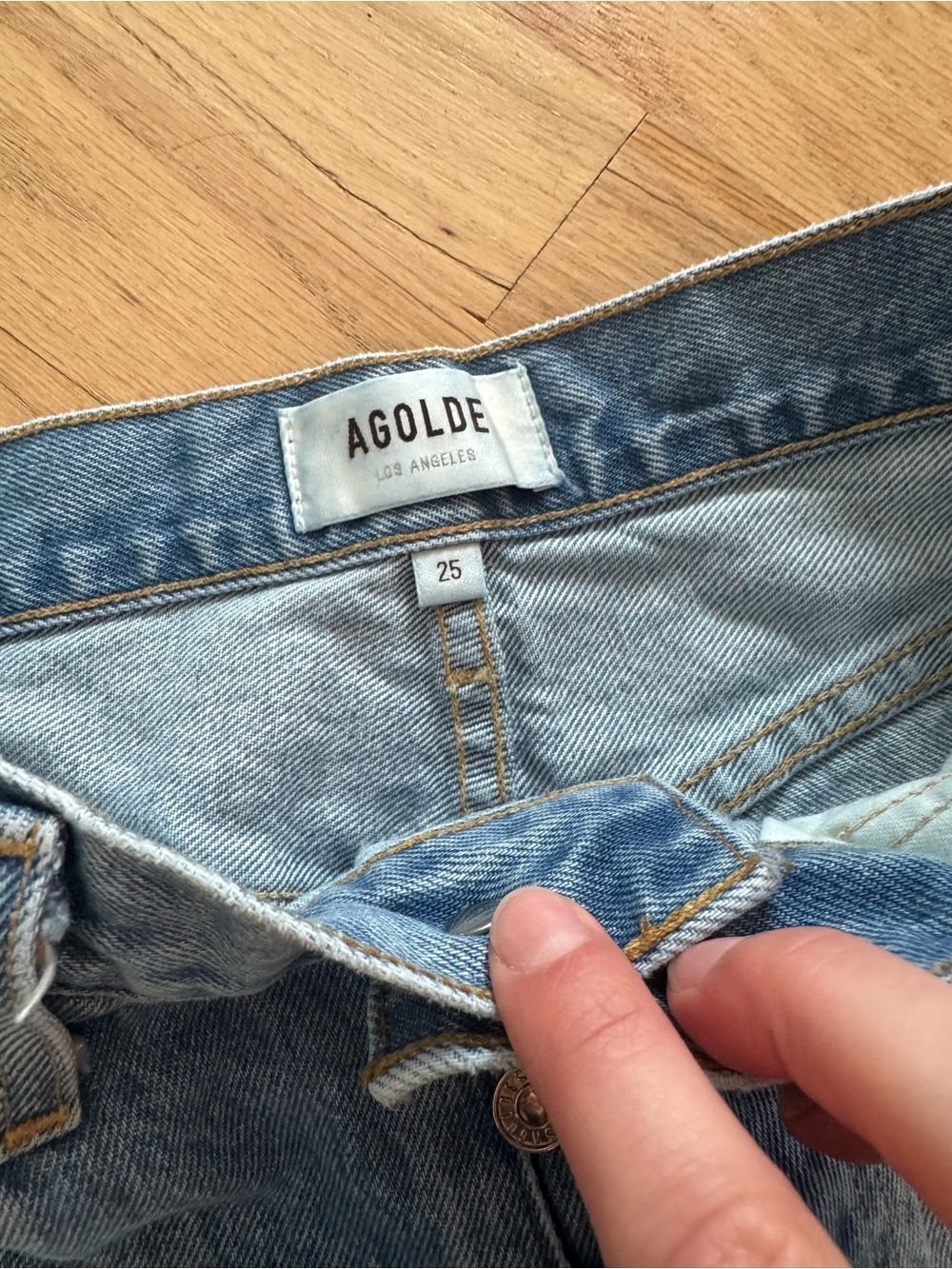Agolde 90s Mis Rise Loose Straight Leg Jeans - Picture 3 of 5